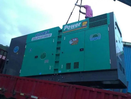 雅安柴油发电机组转速不稳定时，如何对发动机进行维护？