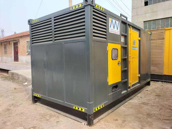 雅安柴油发电机输出电流大小是有什么决定的？