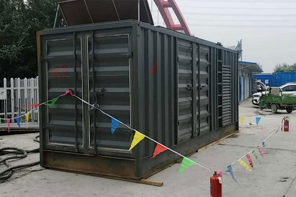 雅安发电机租赁空气滤清器多久更换一次？