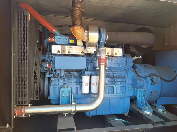 雅安燃油消耗率与进气温度的具体关系是什么？